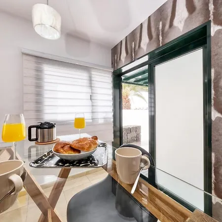 Semesterbostad Casa Costa Esmeralda - Pool And Relax By Lanzarote